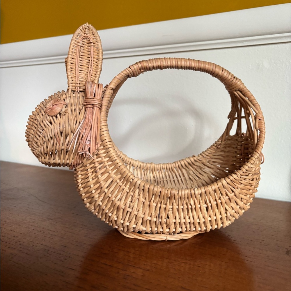 Vintage bunny shaped wicker basket